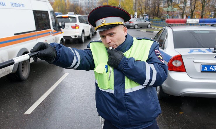 какой штраф за езду без прав