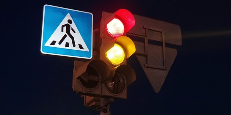 Дорожные камеры нового поколения: обзор технологий, ИИ‑видеоаналитика, измерение скорости и безопасность данных (2025)