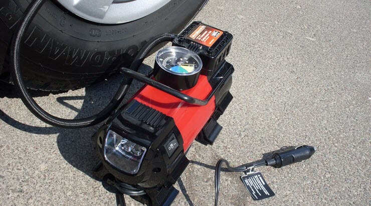 Автокомпрессор и манометр: точность, производительность и почему «пузырьковый» врёт