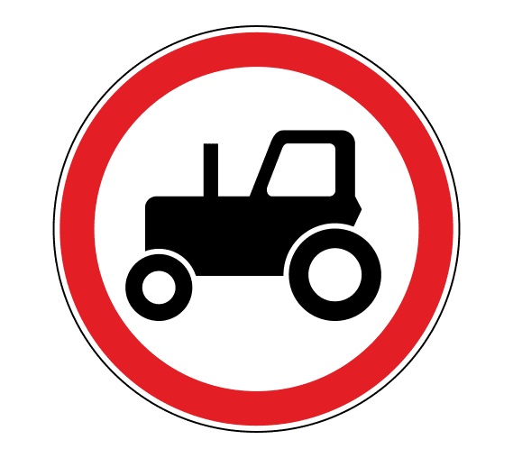 Знак 3.6. Движение тракторов запрещено.