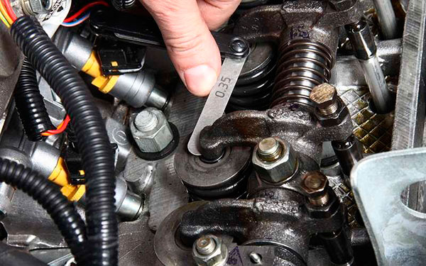 Троит двигатель