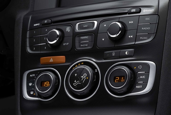 15 скрытых функций в современных автомобилях