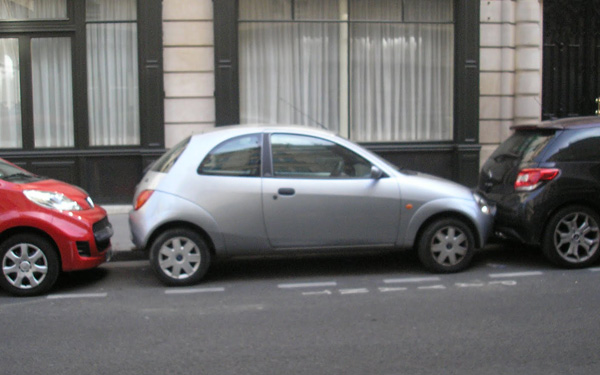 Умные парковки: как работают системы в Москве и регионах