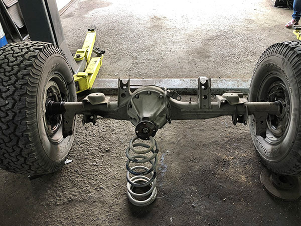 Всё о заднем мосте: ключевые аспекты, функции и важность в автомобилестроении