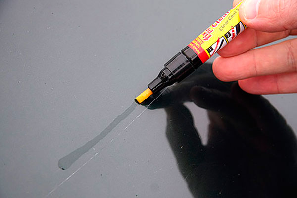 Восковой карандаш