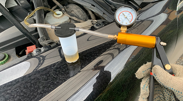 Замена тормозной жидкости своими руками