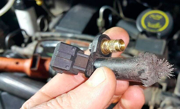 За что отвечает датчик распредвала