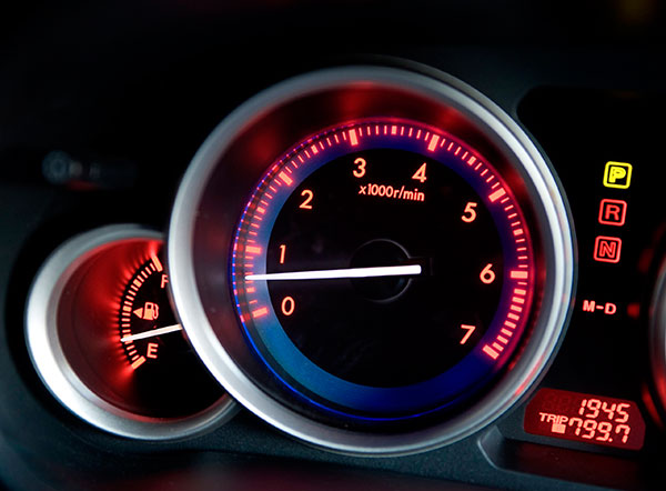 Плавают обороты двигателя на холостом ходу – причины и решение