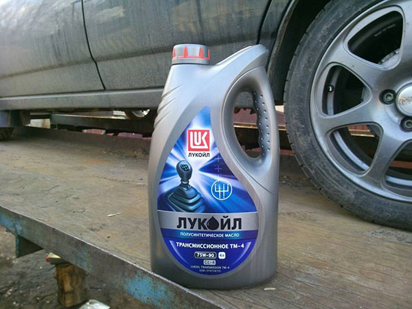 Масло Лукойл для МКПП ВАЗ 2110