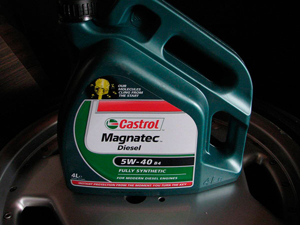 Какое масло заливать для двигателя с большим пробегом