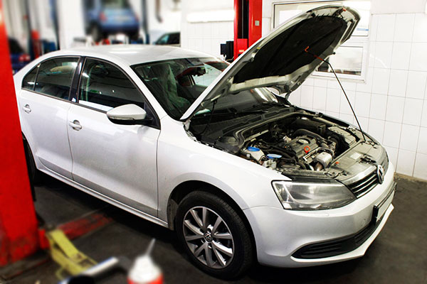 Фольксваген Поло в сервисе