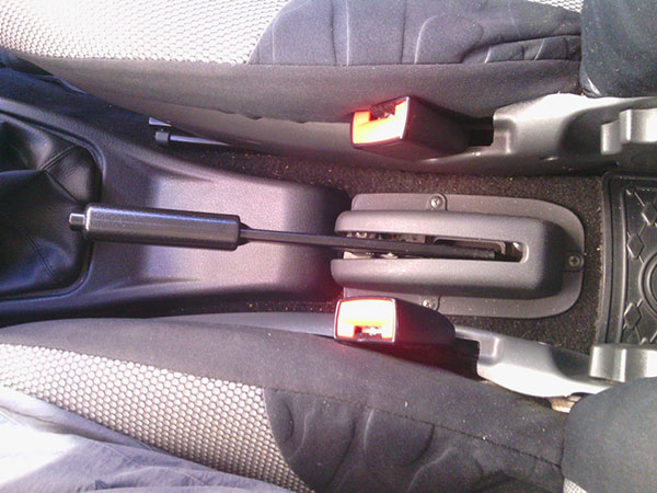 Что нужно смазывать в автомобиле регулярно