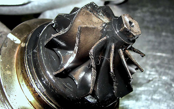 Повреждения деталей турбонаддува