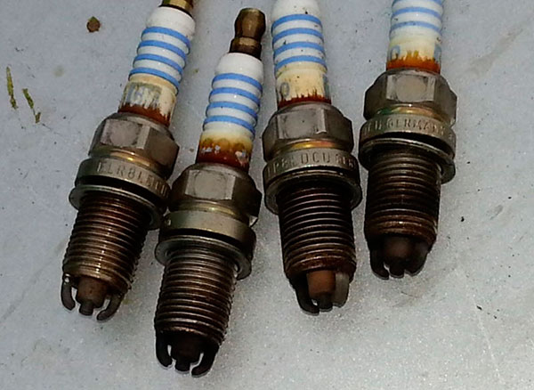 Что делать, если двигатель начал троить: причины и решения