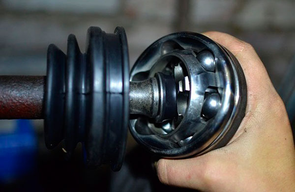 Изношенный ШРУС