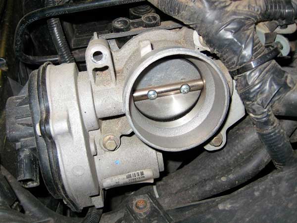 Дроссельная заслонка после чистки