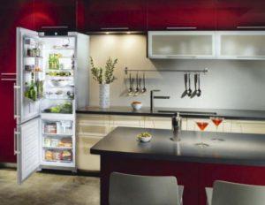 Как выбрать холодильник для небольшой кухни: узкие, высокие и встраиваемые модели