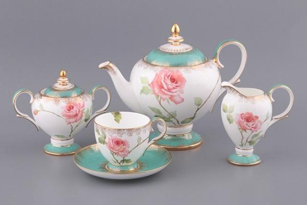 чайный сервиз из фарфора