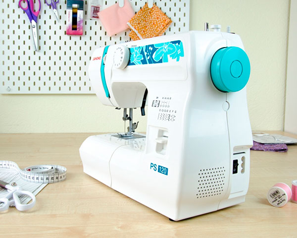 Топ 10 швейных машинок Janome