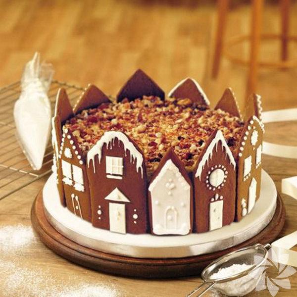 как украсить торт на новый 2017 год - печенье по бокам коржа