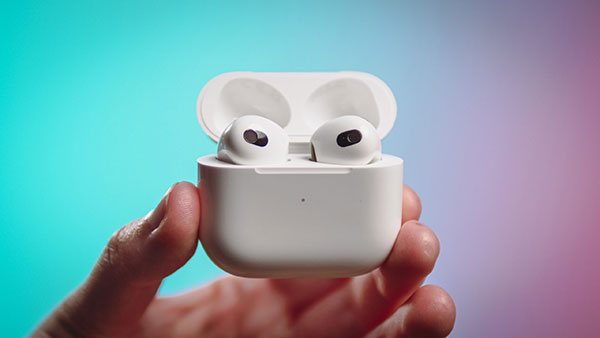 Apple AirPods 3 MagSafe Charging Case