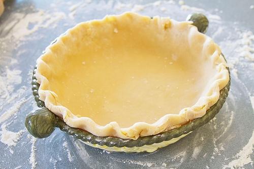 основа для вишневого пирога в форме