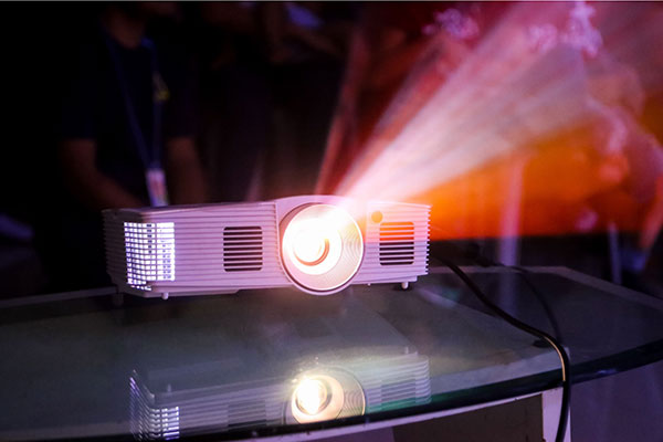 Портативный проектор