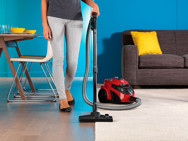 Уборка пылесосом