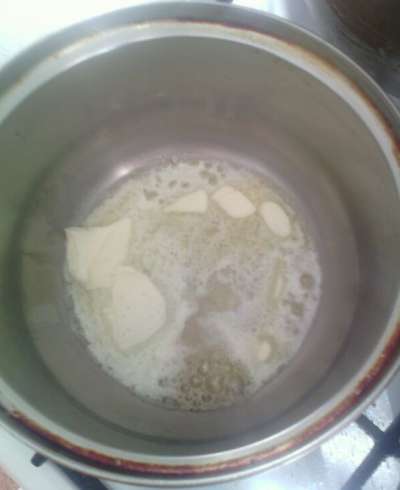 растапливаем масло для творожного торта масло в творожном торте