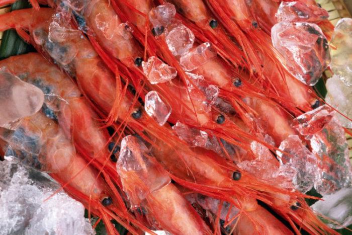 варено-замороженные креветки в ледяной глазури