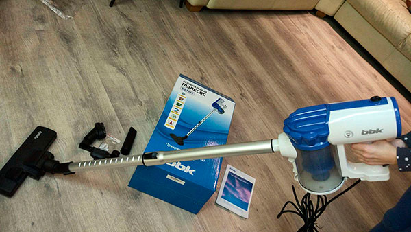 Всё о вертикальных проводных пылесосах: эффективная уборка для вашего дома