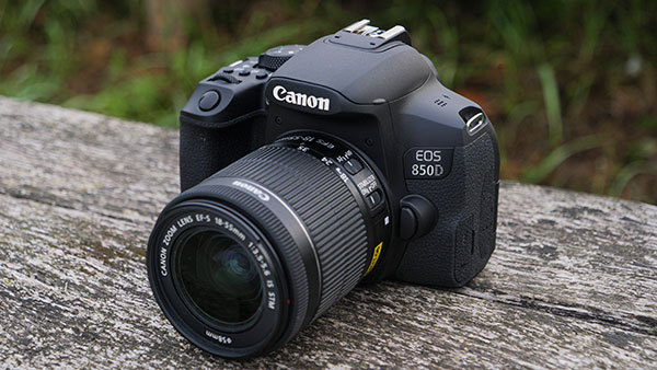 Canon EOS 850D