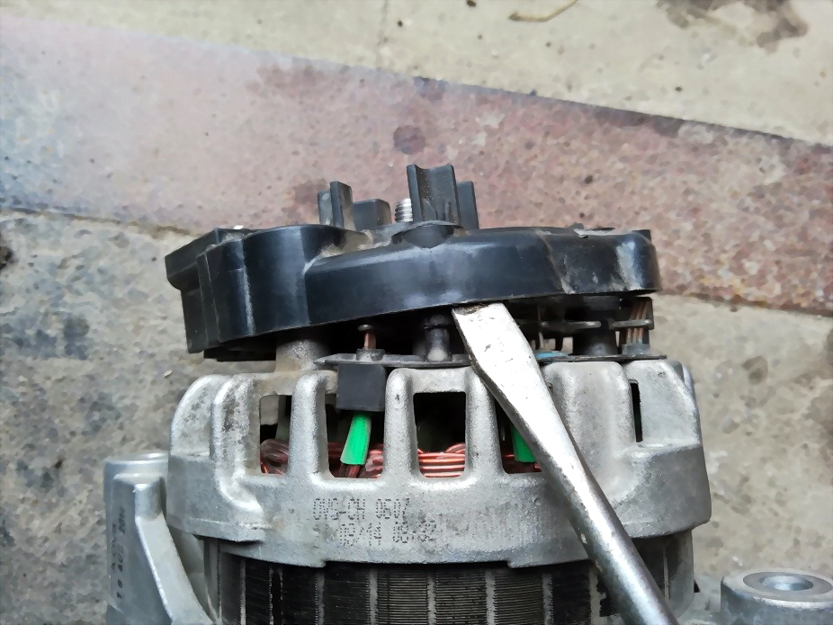 Как проверить генератор автомобиля: методы диагностики и полезные советы