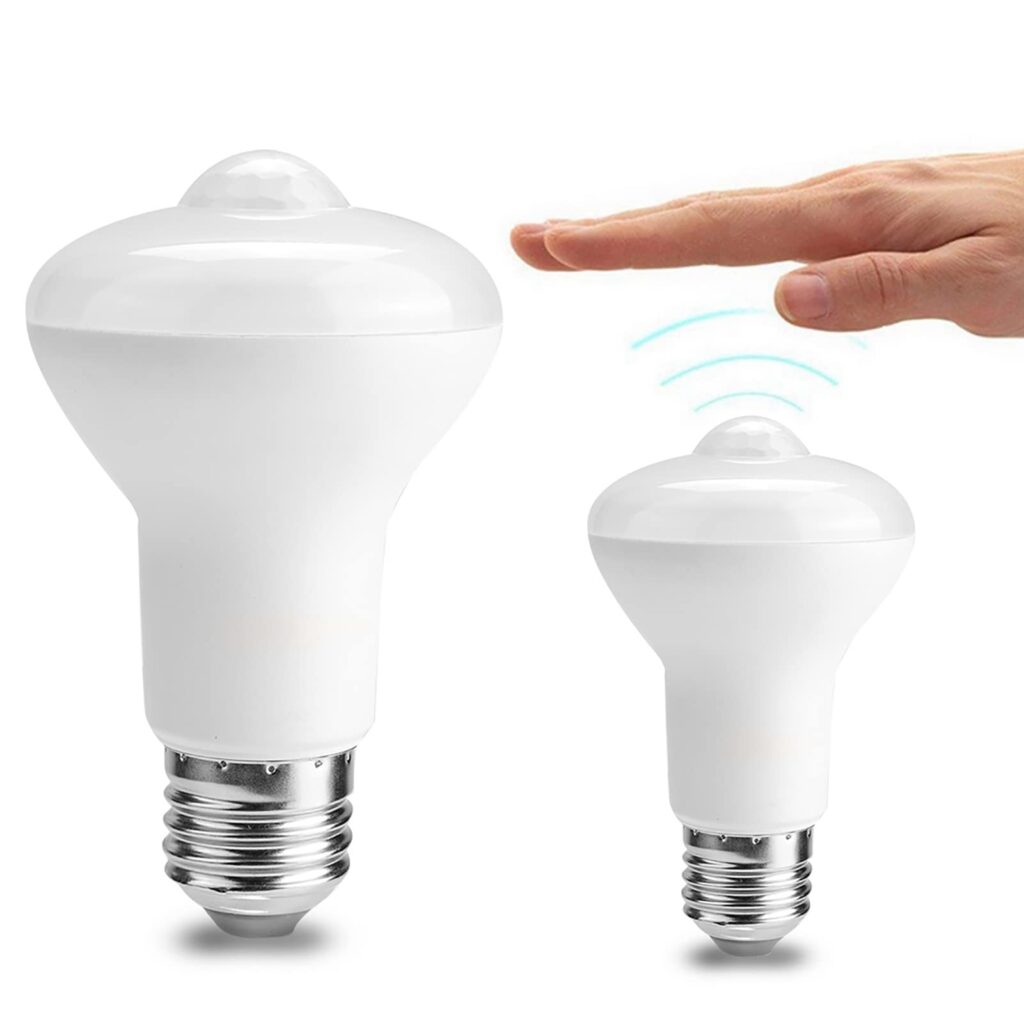 Умные лампочки с датчиками: свет по движению и расписанию