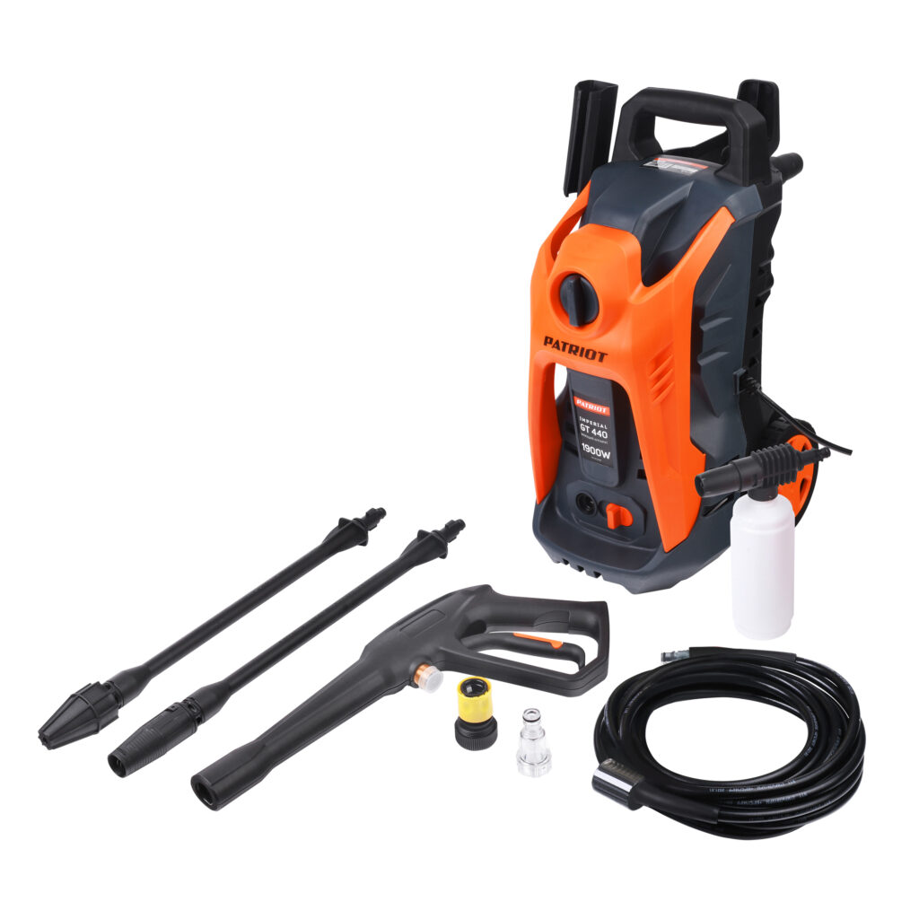 Автомойка высокого давления: как выбрать и не потратить лишнего