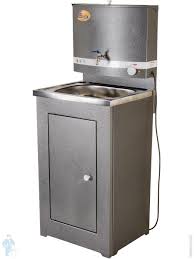 Портативные умывальники и душевые кабины для дачи: ТОП-7 решений без подключения к водопроводу