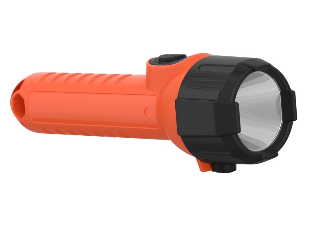 Обзор недорогих, но мощных LED-фонарей для ремонта в дороге