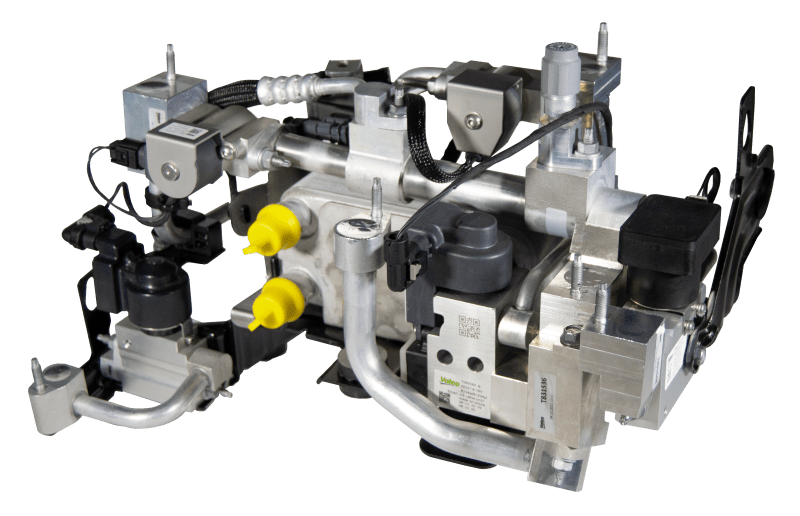 Электромобиль зимой: падение запаса хода, прогрев батареи и логика быстрой зарядки в мороз