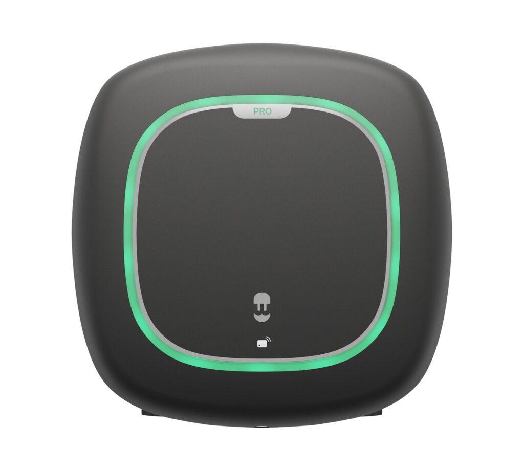 Домашняя зарядка для электромобиля в России 2025: виды, мощность, цена подключения