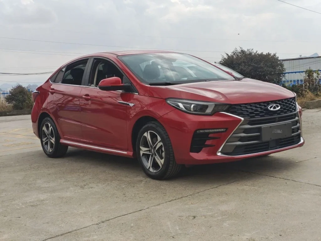 Авто для такси: экономичный рейтинг (2025)