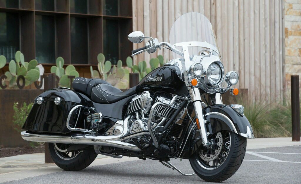 Тренды в дизайне мотоциклов: от кафе-рейсеров до чопперов