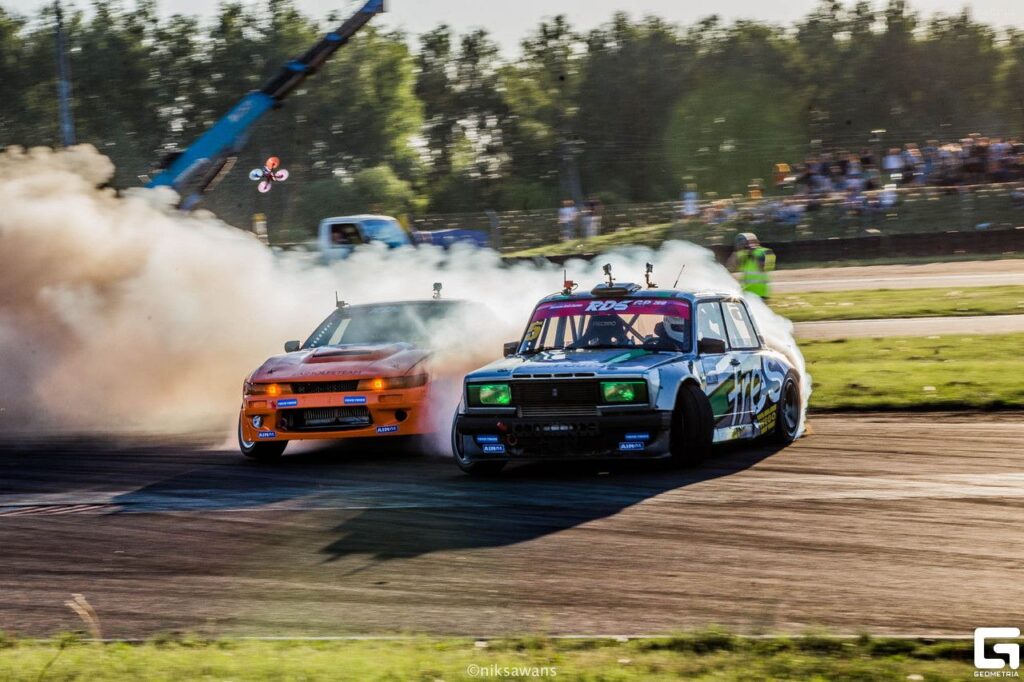 Занос: что делать на переднем, заднем и полном приводе — базовые приёмы управления