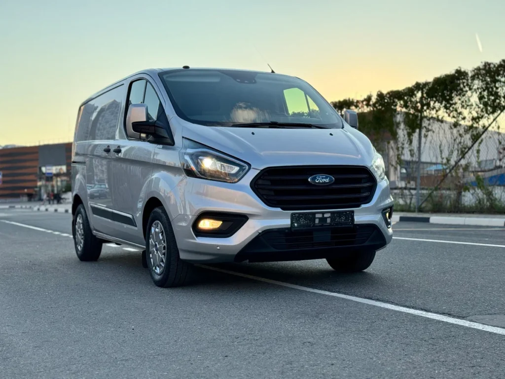 Лучшие фургоны для доставки: рейтинг 2025