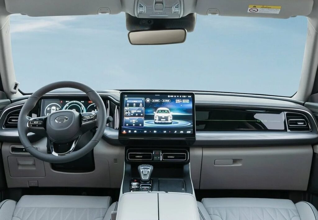 GAC GS8 2025: роскошь за 3 млн рублей
