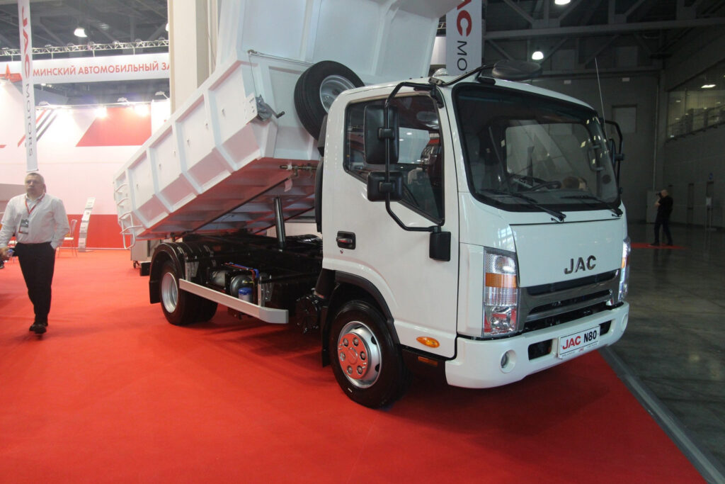 ТОП-5 самосвалов для малого бизнеса в 2025 году: как выбрать «рабочую лошадку» под ваши задачи