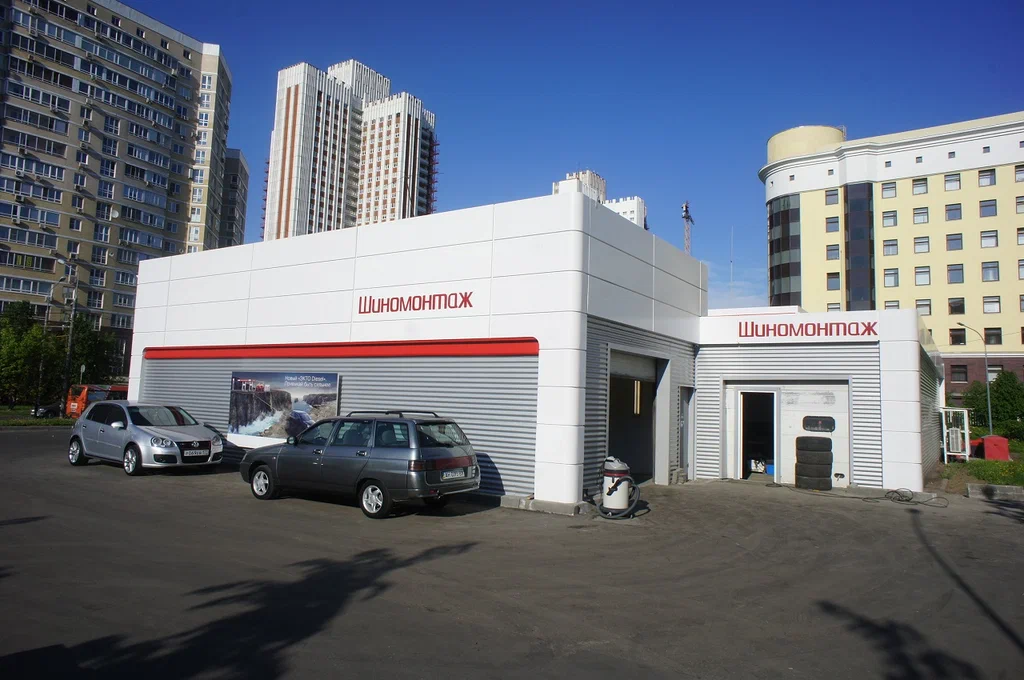 Выбор шинного сервиса для автопарка: критерии отбора, ночные смены, выездной шиномонтаж и договорные скидки