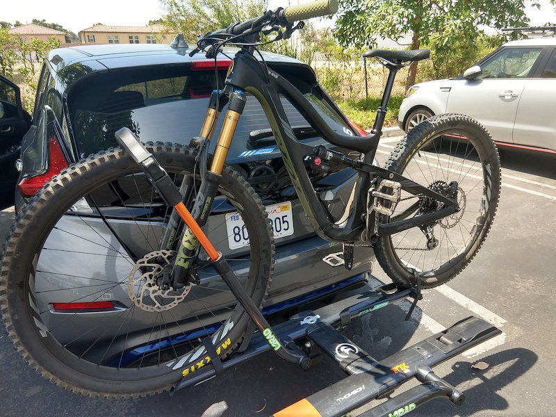 Как перевезти велосипед на автомобиле: лучшие решения