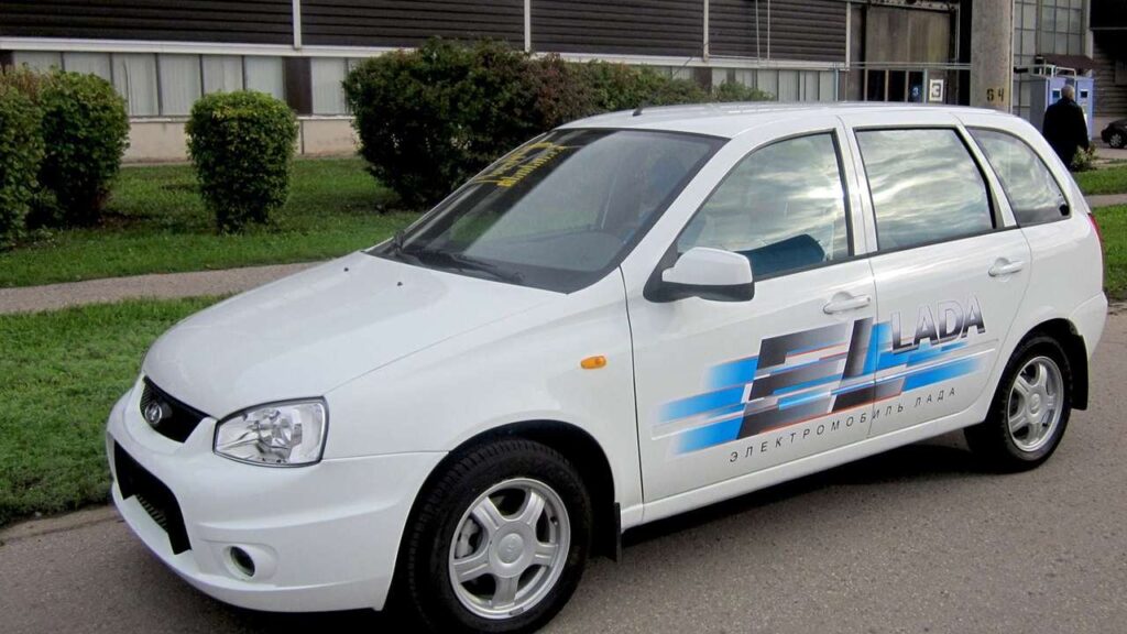 Забытые проекты СССР: электромобиль ВАЗ-2801