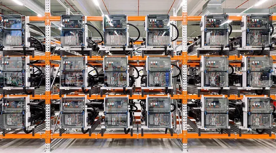 Вторая жизнь АКБ: как утилизируют батареи электрокаров