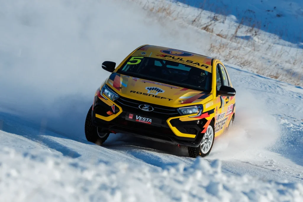 Занос: что делать на переднем, заднем и полном приводе — базовые приёмы управления